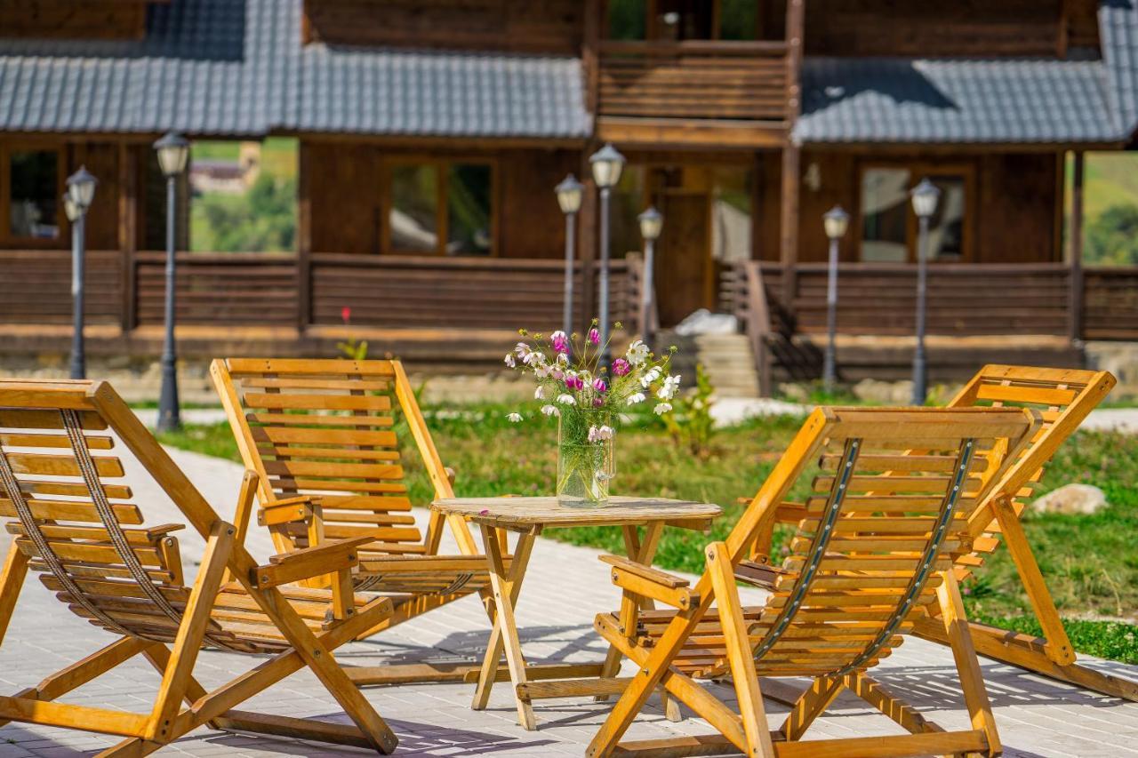 Hotel Banguriani Mestia Exteriör bild