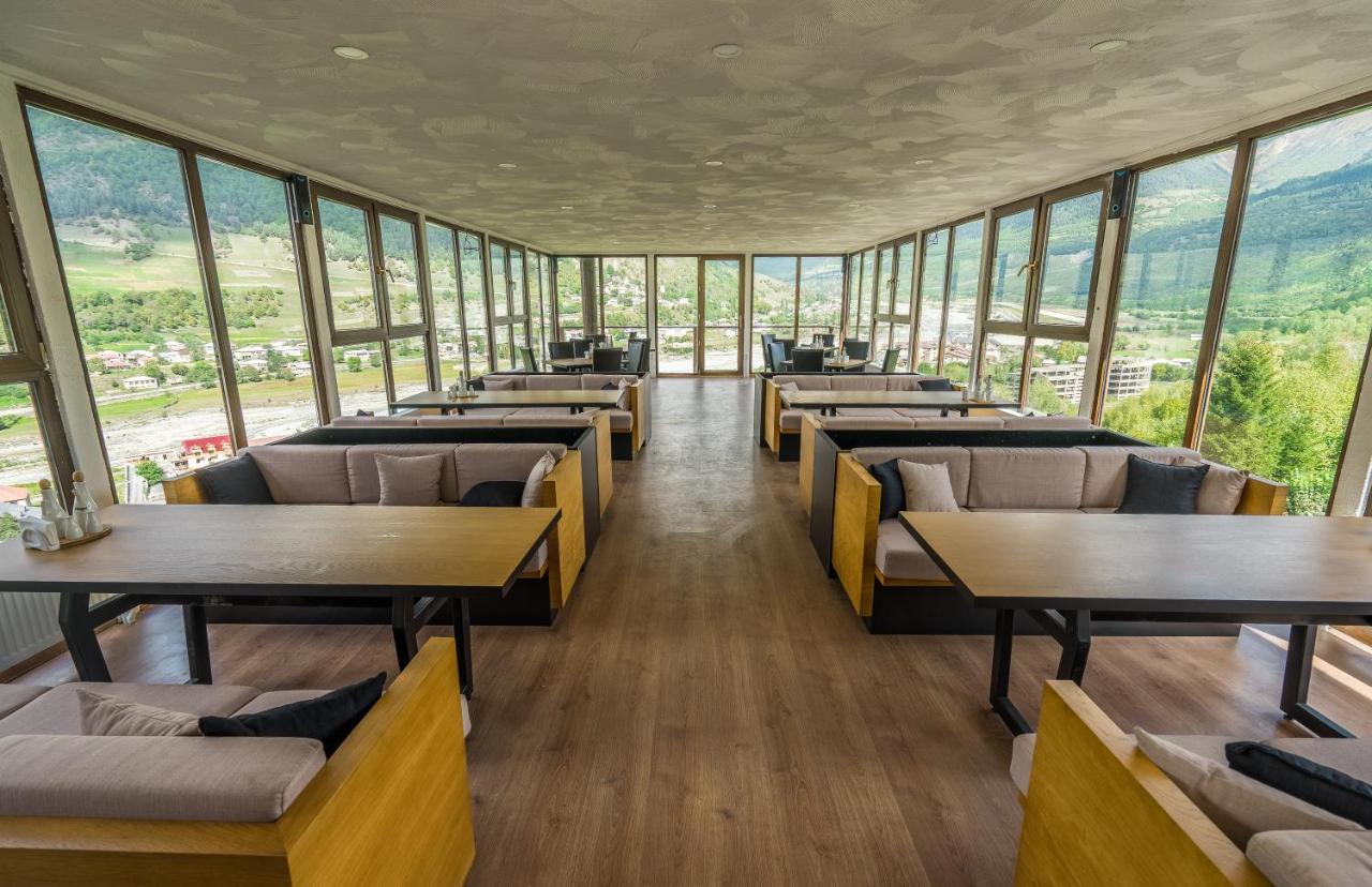 Hotel Banguriani Mestia Exteriör bild